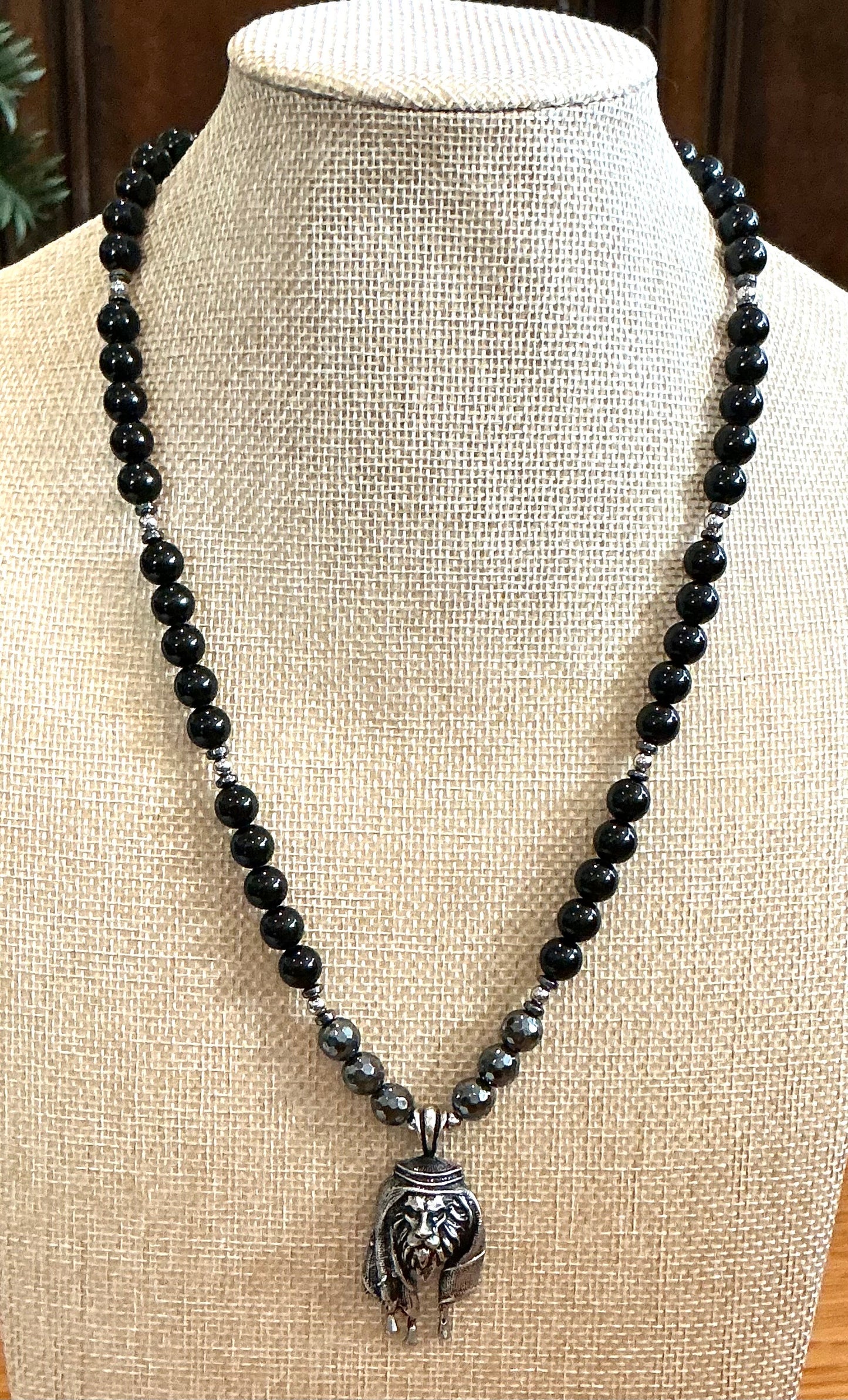 Habibi Lion Necklace – Obsidian Faceted Hematite Power Talisman