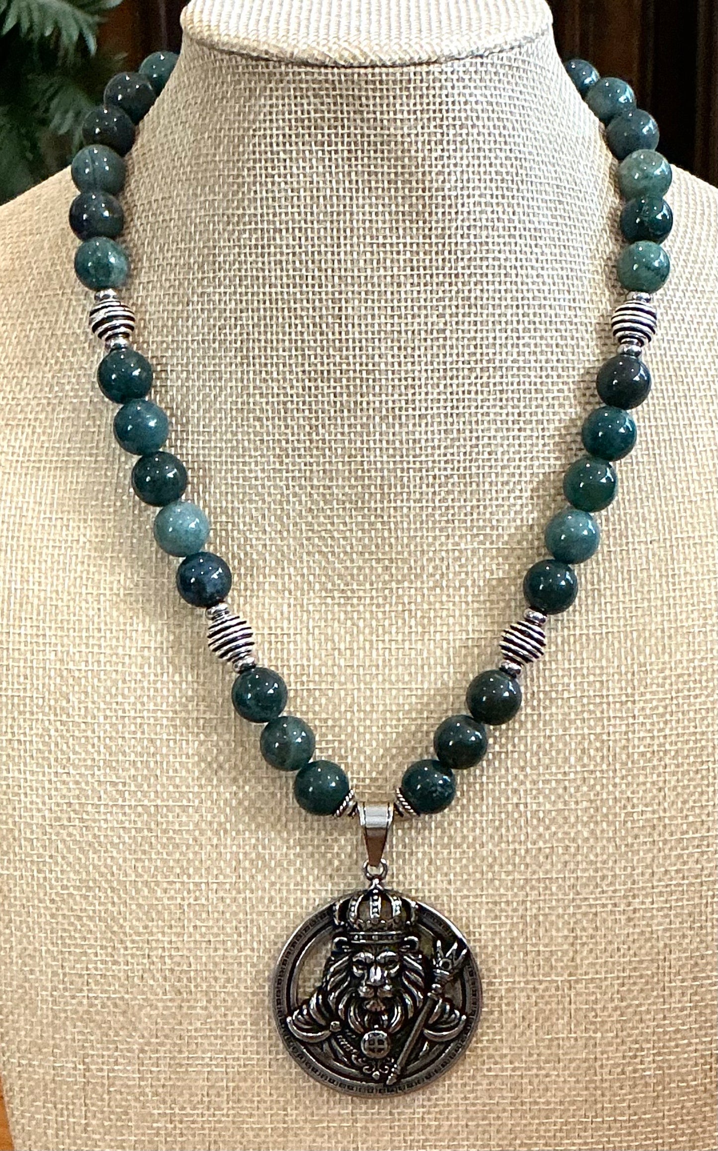 Moss Agate Lion King Necklace