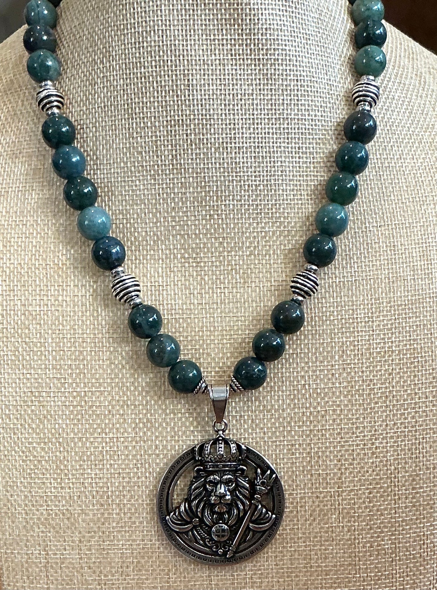 Moss Agate Lion King Necklace