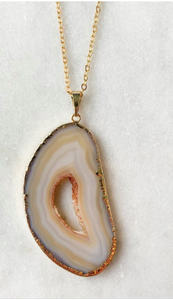 Gold Plated NaturalAgate Pendant Necklace